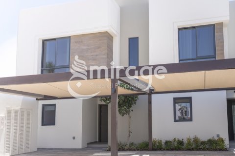 Řadový dům na Yas Island, Abu Dhabi, SAE 3 ložnice, 168.8 m² Č.: 574159 - fotografie 1