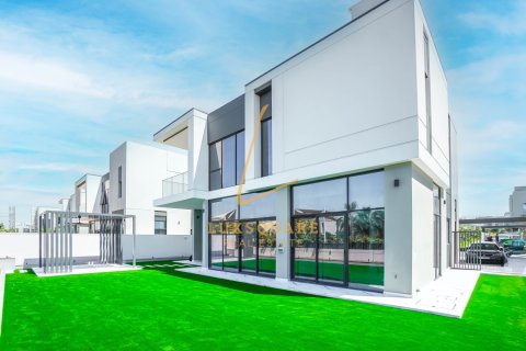 Villa in Al Furjan, Dubai, VAE: 5 Schlafzimmer, 570 m2 Nr. 691976