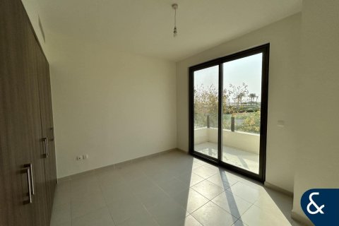 Villa te huur in Reem, Dubai, VAE 3 slaapkamers, 260 vr.m., nr 668490 - foto 8