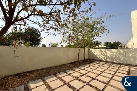 Villa te huur in Reem, Dubai, VAE 3 slaapkamers, 260 vr.m., nr 668490 - foto 7