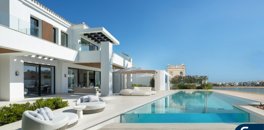 Villa Palm Jumeirah, Dubaijā, AAE 5 istabas, 873 m2 Nr. 668355