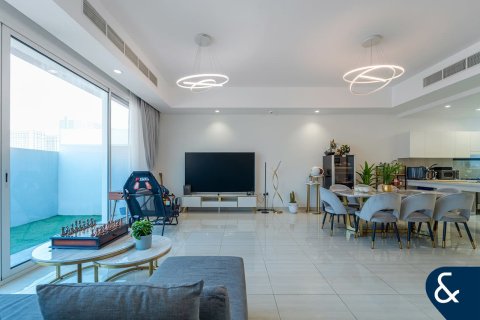 Villa til leie i Dubai Sports City, Dubai, Emiratene 4 soverom, 173 kvm Nr. 668356 - Foto 4