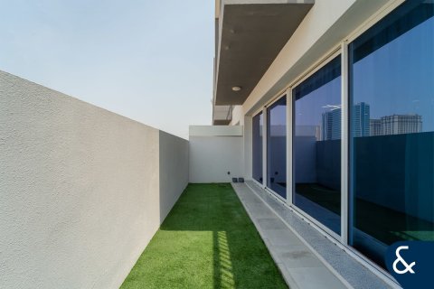 Villa til leie i Dubai Sports City, Dubai, Emiratene 4 soverom, 173 kvm Nr. 668356 - Foto 15
