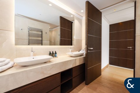 Βίλα σε Palm Jumeirah, Dubai, ΗΑΕ 6 υπνοδωμάτια, 623 τ.μ. Αρ. 668354 - φωτογραφία 11