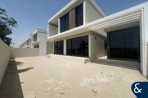 Βίλα σε Tilal Al Ghaf, Dubai, ΗΑΕ 4 υπνοδωμάτια, 432 τ.μ. Αρ. 668491 - φωτογραφία 1