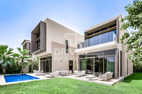Vila u Dubai Hills Estate, Dubai, UAE 4 spavaćih soba, 701 m2 Br. 654794 - fotografija 3