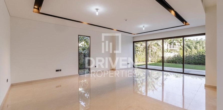 Вилла в Дубай Хилс Эстейт, Дубай, ОАЭ 4 спальни, 701м2 № 654794