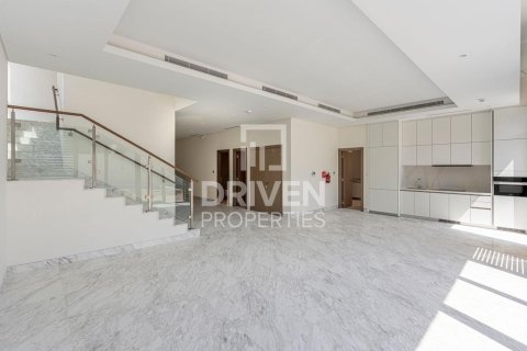 Βίλα σε Mohammed Bin Rashid City, Dubai, ΗΑΕ 4 υπνοδωμάτια, 578 τ.μ. Αρ. 654795 - φωτογραφία 2