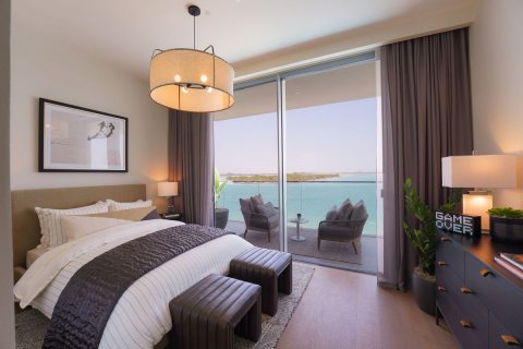 Commercial property in Abu Dhabi, UAE 7 bedrooms, 700 sq.m. № 594007 - photo 16