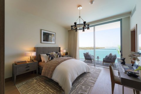 Commercial property in Abu Dhabi, UAE 7 bedrooms, 700 sq.m. № 594007 - photo 17