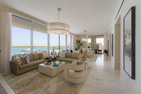 Commercial property in Abu Dhabi, UAE 7 bedrooms, 700 sq.m. № 594007 - photo 7