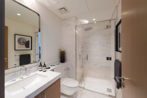 Commercial property in Abu Dhabi, UAE 7 bedrooms, 700 sq.m. № 594007 - photo 25
