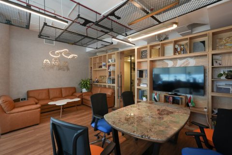 Office in Al Reem Island, Abu Dhabi, UAE 476 sq.m. № 594000 - photo 1