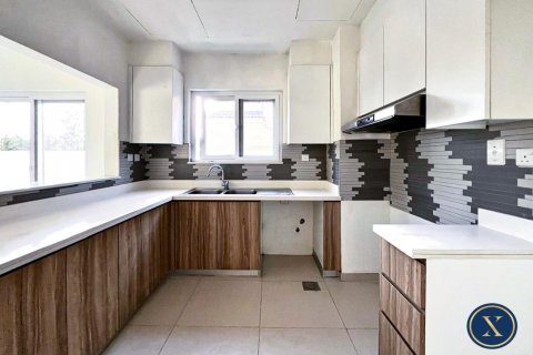 Shtëpi në qytet në Dubai Land, Dubai, Emiratet e Bashkuara Arabe 4 dhoma gjumi, 231 m2. № 628381 - Foto 9