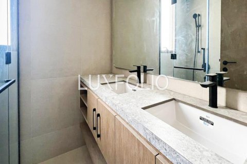 Shtëpi në qytet në Dubai Land, Dubai, Emiratet e Bashkuara Arabe 3 dhoma gjumi, 184 m2. № 628380 - Foto 12