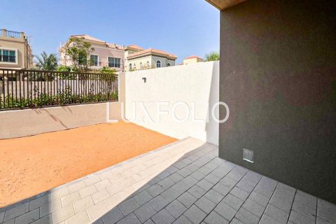 Shtëpi në qytet në Dubai Land, Dubai, Emiratet e Bashkuara Arabe 3 dhoma gjumi, 184 m2. № 628380 - Foto 14