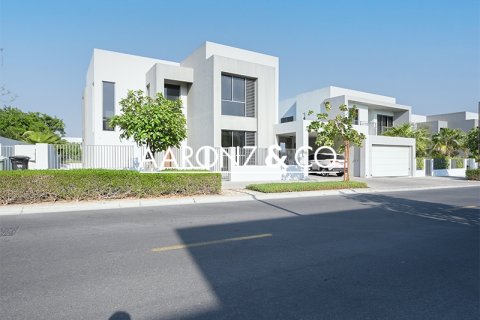 Vilă de închiriat în Dubai Hills Estate, Dubai, EAU 5 dormitoare, 577 mp.  №670566 - poză 3