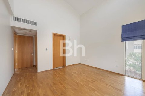 Снять в аренду таунхаус в Al Raha Gardens, Абу-Даби, ОАЭ 4 спальни, 402м2, № 616937 - фото 7