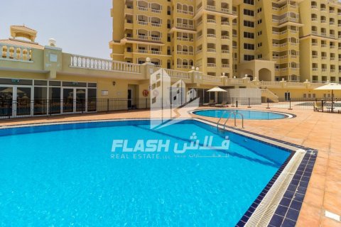 Apartment sa Al Hamra Village, Ras Al Khaimah, UAE 2 silid-tulugan, 102.2 sq.m. № 611652 - larawan 11