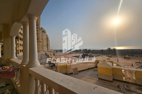 Apartment sa Al Hamra Village, Ras Al Khaimah, UAE 2 silid-tulugan, 102.2 sq.m. № 611652 - larawan 3