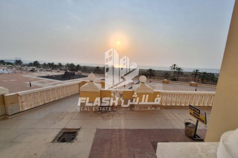 Apartment sa Al Hamra Village, Ras Al Khaimah, UAE 2 silid-tulugan, 102.2 sq.m. № 611652 - larawan 15