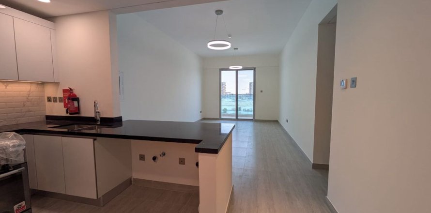 Apartamento em Dubai, EAU 3 quartos, 131.8 m2 № 766603