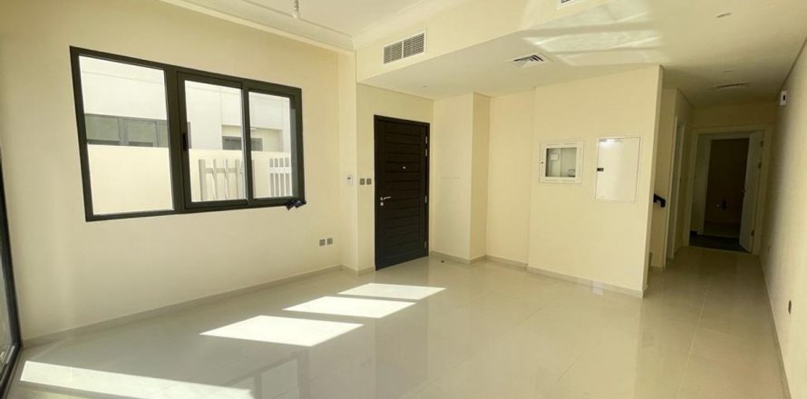 Townhouse i Dubai, UAE 3 soveværelser, 176.1 kvm № 766601