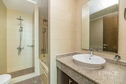 Appartamento in affitto a Dubai Marina, Dubai, EAU 2 camere da letto, 117 mq. № 650426 - foto 9