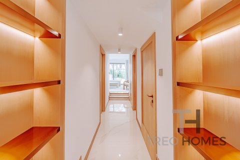 Villa te koop in Meadows, Dubai, VAE 4 slaapkamers, 49.33 vr.m., nr 733049 - foto 22