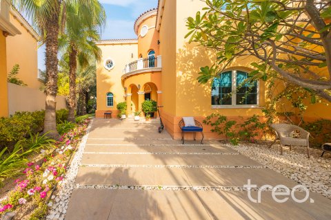 Villa itt: Jumeirah Park, Dubai, EAE, 5 hálószoba, 435.62 m², azonosító: 733055 - fénykép 4