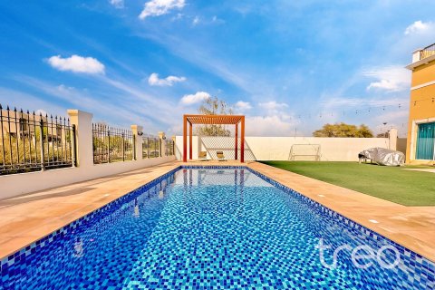 Villa itt: Jumeirah Park, Dubai, EAE, 4 hálószoba, 386.2 m², azonosító: 733053 - fénykép 16