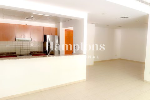 Byt v Greens, Dubai, SAE 3 ložnice, 148.552 m² Č.: 763189