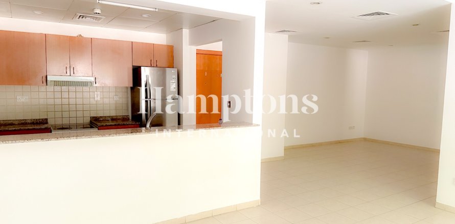 Apartament në Greens, Dubai, Emiratet e Bashkuara Arabe 3 dhoma gjumi, 148.552 m2. № 763189