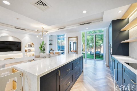 Villa zum Verkauf in Motor City, Dubai, VAE 3 Schlafzimmer, 240.34 m2 Nr. 766792 - Foto 6