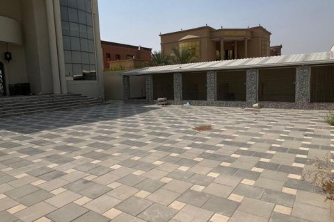 Villa à vendre à  Seih Al Uraibi, Ras Al Khaimah, EAU 6 chambres, 1394 m2 № 735022 - photo 4
