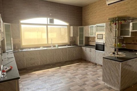 Villa à vendre à  Seih Al Uraibi, Ras Al Khaimah, EAU 6 chambres, 1394 m2 № 735022 - photo 9
