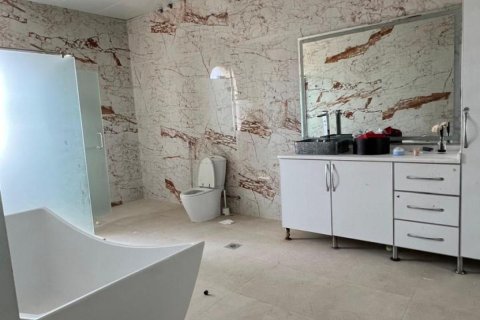 Villa à vendre à  Seih Al Uraibi, Ras Al Khaimah, EAU 6 chambres, 1394 m2 № 735022 - photo 12