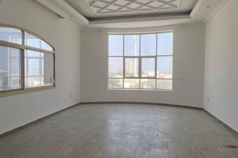 Villa à vendre à  Seih Al Uraibi, Ras Al Khaimah, EAU 6 chambres, 1394 m2 № 735022 - photo 11