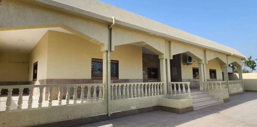 Villa Khuzam, Ras Al Khaimahjā, AAE 5 istabas, 650 m2 Nr. 735026