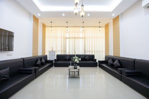 Müüa villa asukohaga Khalifa City, Abu Dhabi, AÜE: 12 magamistoaga, 2090 m² Nr 593973 - pilt 7