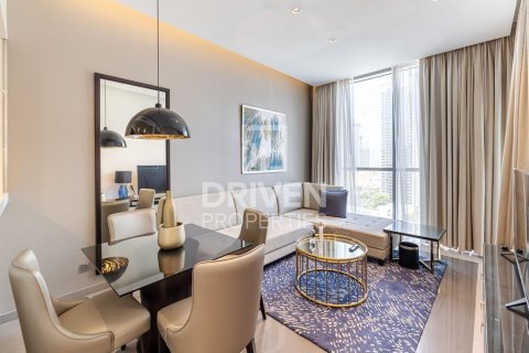 Apartman u gradu Business Bay, Dubai, UAE 2 spavaće sobe, 99 m2 Br. 653003 - Slika 2