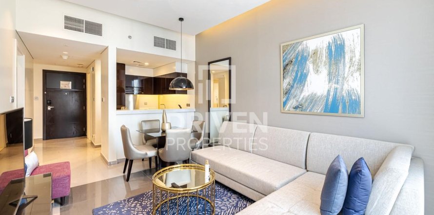 Leilighet i Business Bay, Dubai, Emiratene 2 soverom, 99 kvm nr. 653003