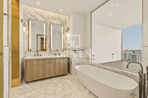 Business Bay, Dubai, UAE의 판매용 아파트 침실 3개, 289.95제곱미터 번호 756451 - 사진 12