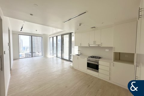 Apartemen di BOULEVARD POINT di Downtown Dubai (Downtown Burj Dubai), UEA 1 kamar tidur, 86 m2 nomor 667480 - foto 1