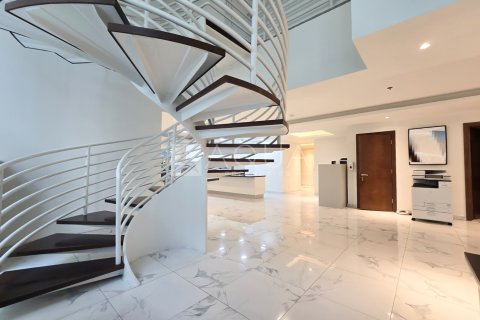 Business Bay、Dubai、UAE にあるオフィスの賃貸物件 131 m2、No652933 - 写真 2