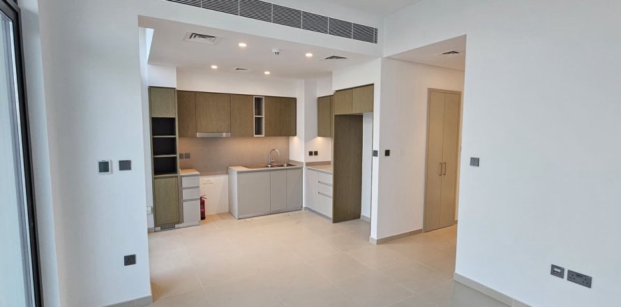 Villetta a schiera a Dubai, EAU 3 camere da letto, 137.7 mq. № 691483