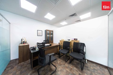 Oficina en alquiler en Business Bay, Dubai, EAU 107.2 m2 № 682233 - foto 8