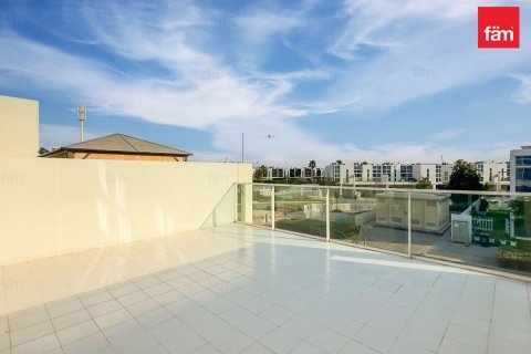 Σπίτι σε Dubai, ΗΑΕ 3 υπνοδωμάτια, 151.8 τ.μ. Αρ. 682234 - φωτογραφία 2