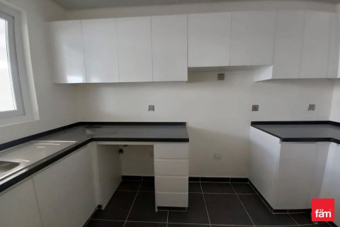 Таунхаус Дубай, БАӘ-да 2 жатын бөлмелер, 133.4 м² № 702723 - фото 3