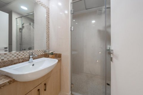 Apartment in Palm Jumeirah, Dubai, UAE 3 bedrooms, 220 sq.m. № 623284 - photo 24
